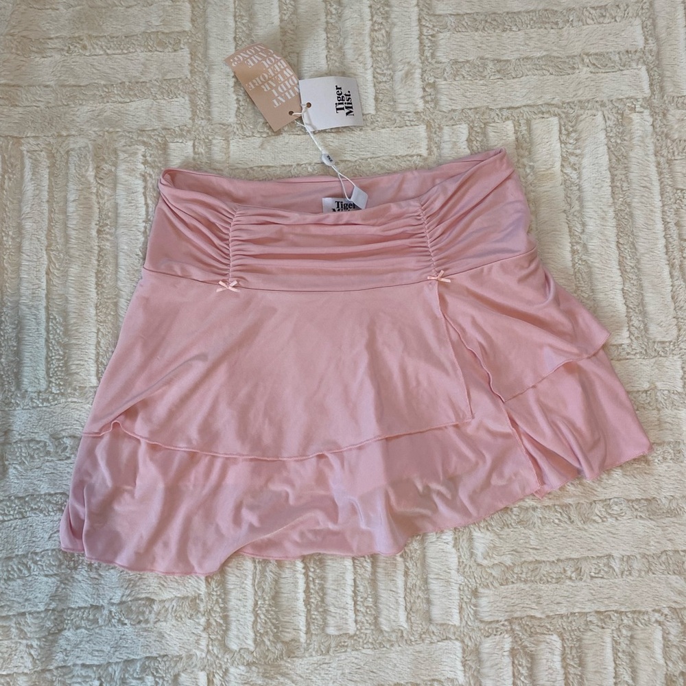 Tiger Mist Pink Mini Skort NWT
Size:S
